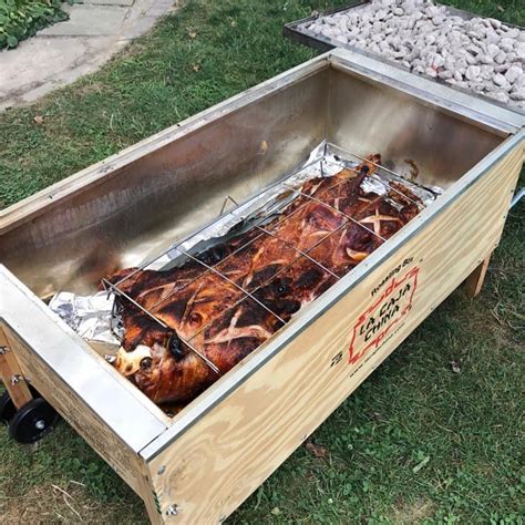 roasting hog in box